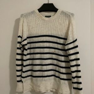 Abercrombie and Fitch Sweater